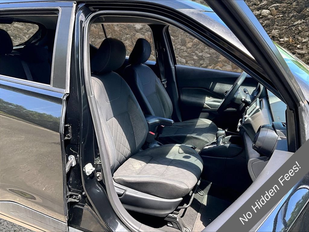 Used 2020 Nissan Kicks S FWD image 6