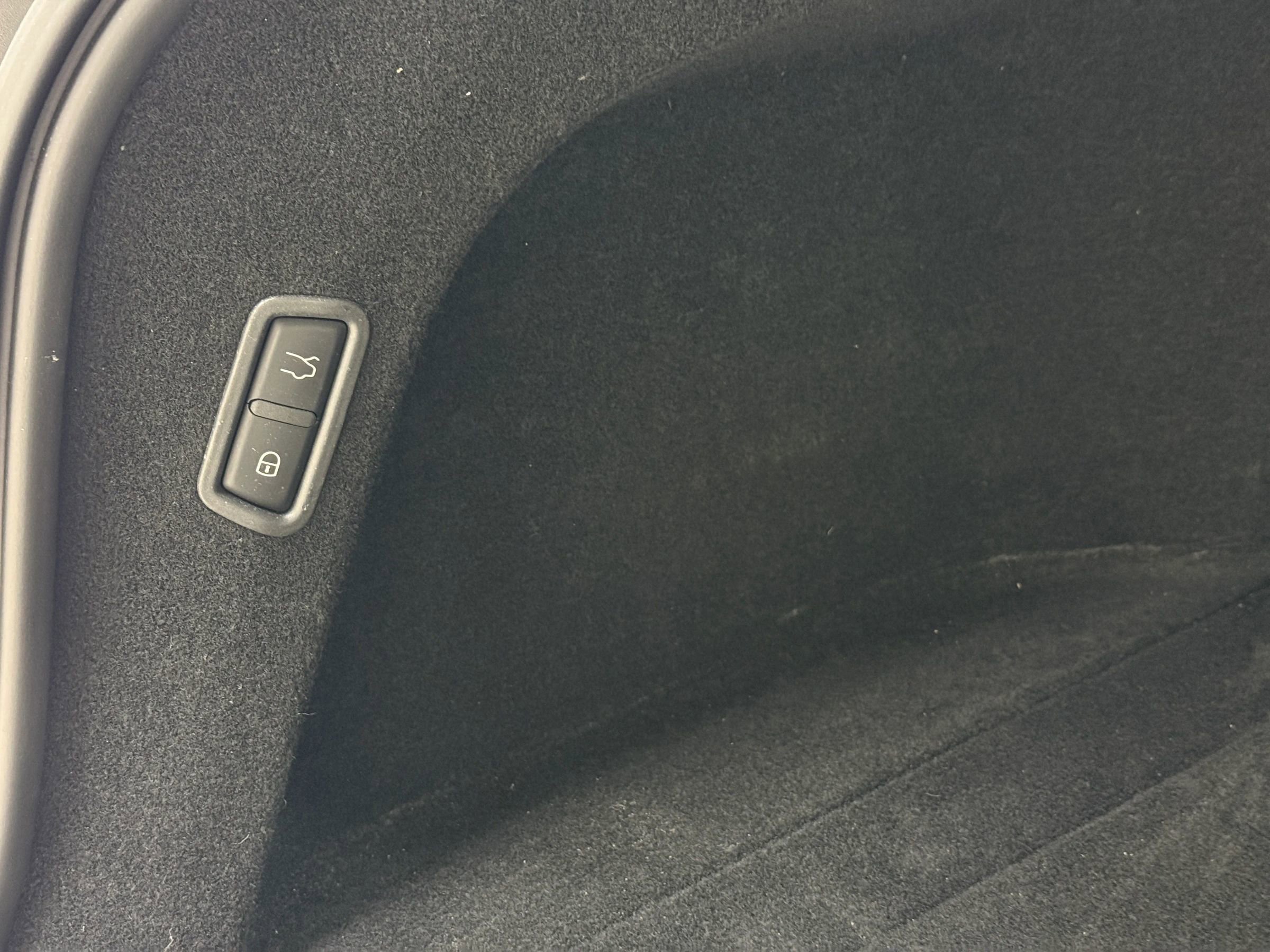 Used 2023 Maserati Levante GT image 41