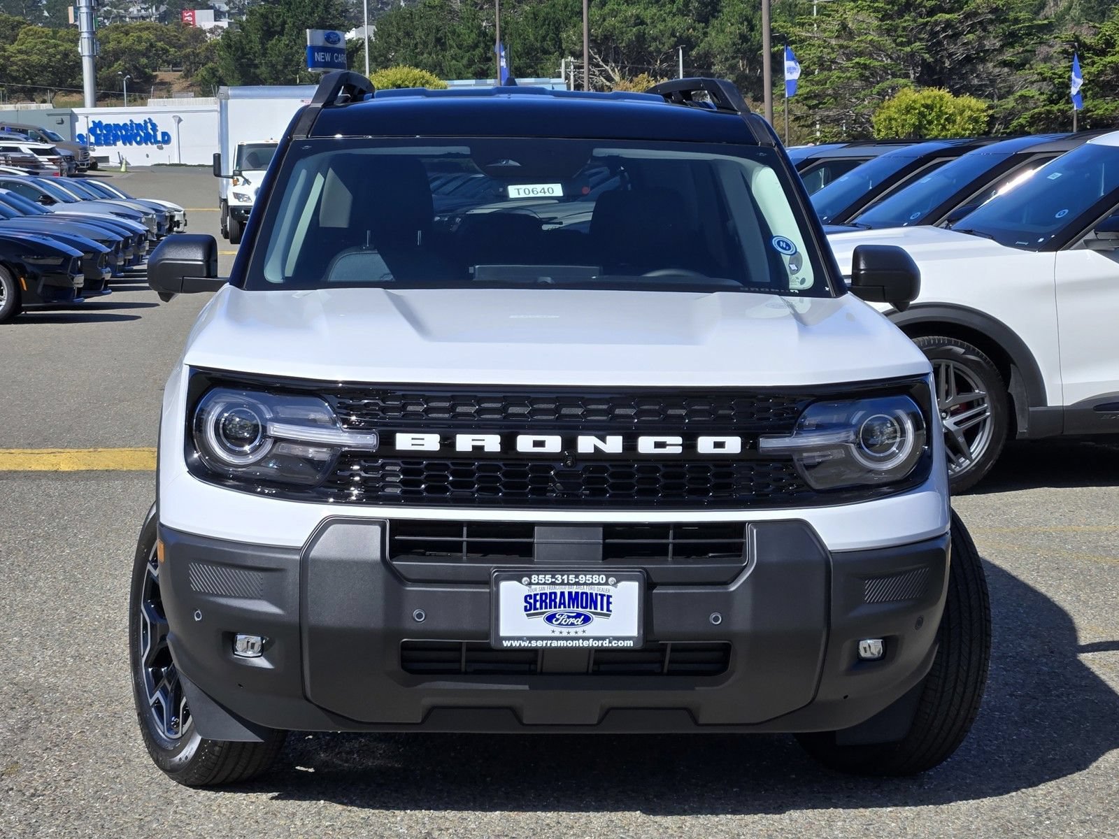 New 2026 Ford Bronco Sport Outer Banks w/ Outer Banks Tech Package+ AWD/4WD image 13