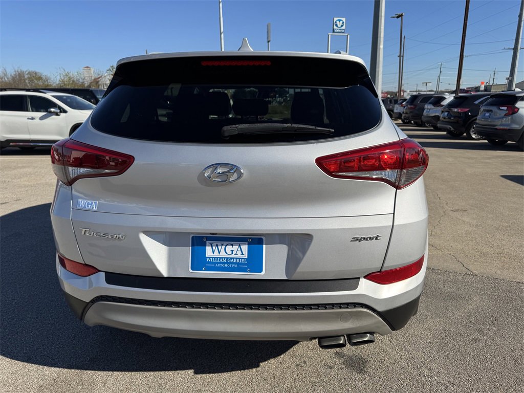 Used 2018 Hyundai Tucson Sport image 4