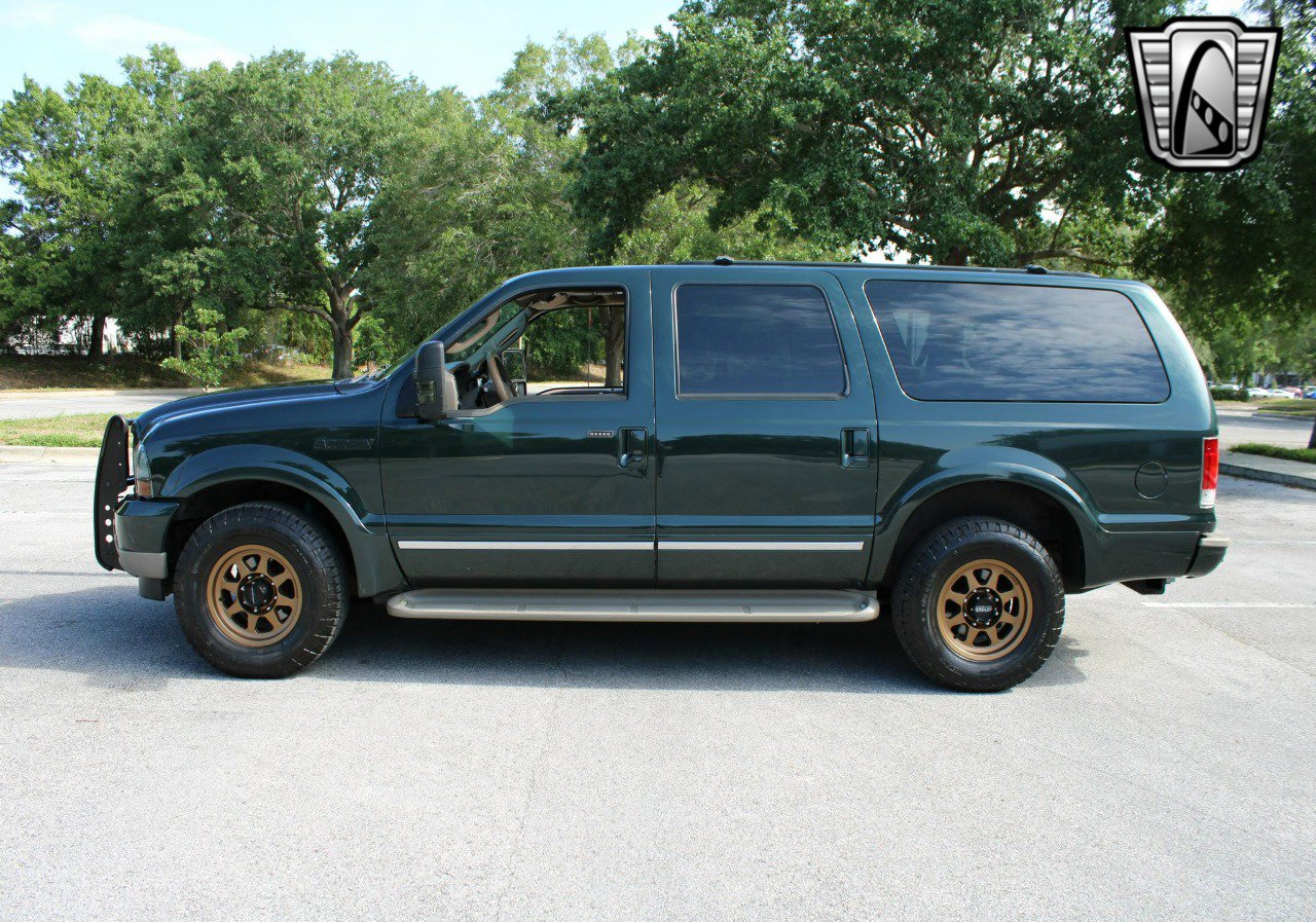 Used 2003 Ford Excursion Limited image 12