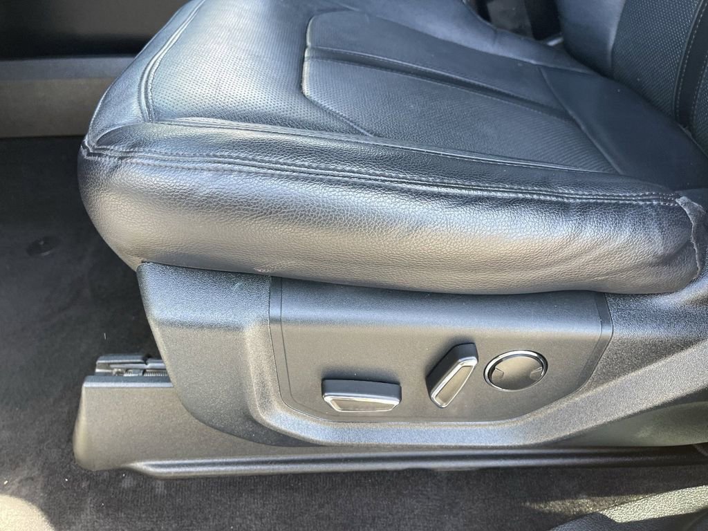 Used 2020 Ford Expedition Limited image 21