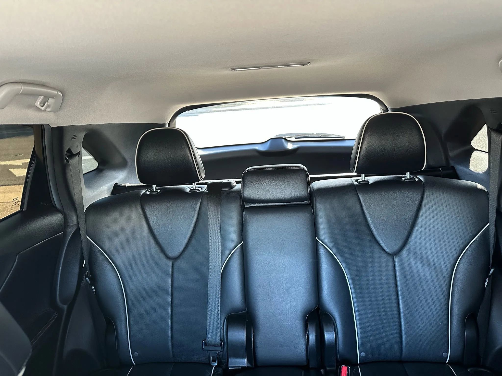 Used 2015 Toyota Venza XLE image 25