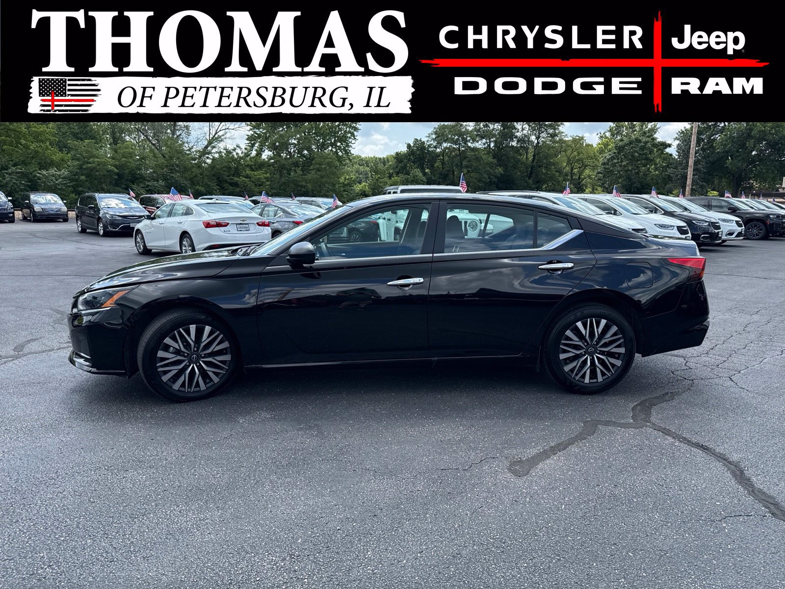 Used 2025 Nissan Altima 2.5 SV FWD image 4