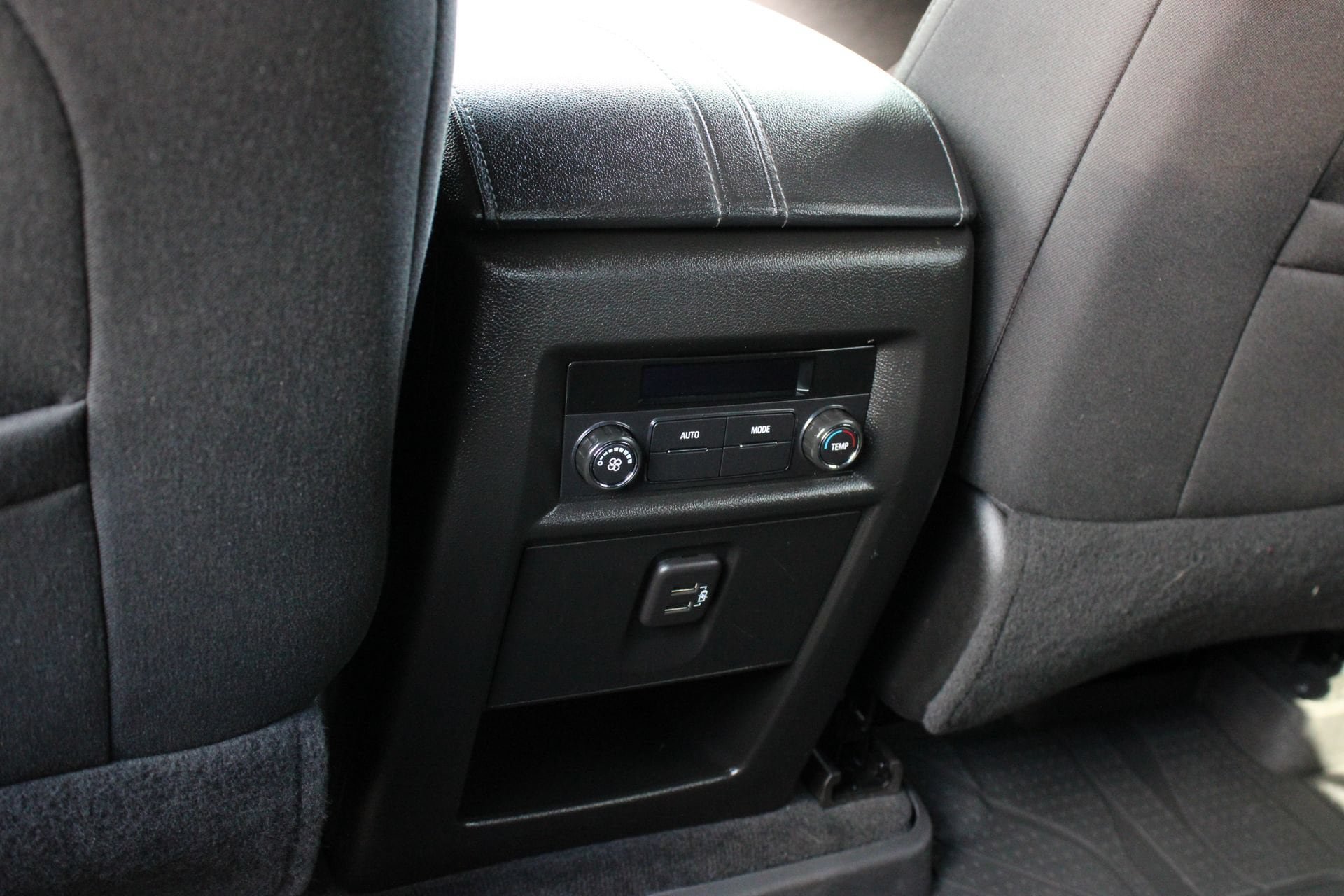 Used 2023 Chevrolet Traverse LT FWD image 20