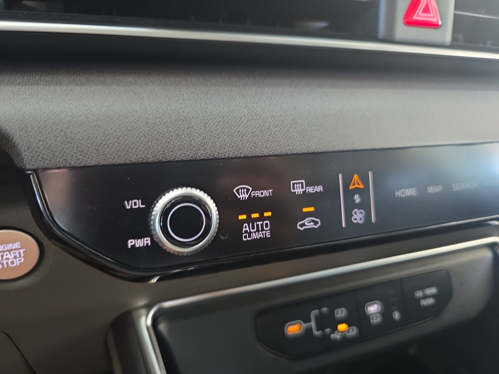Certified 2026 Kia Carnival EX FWD image 15