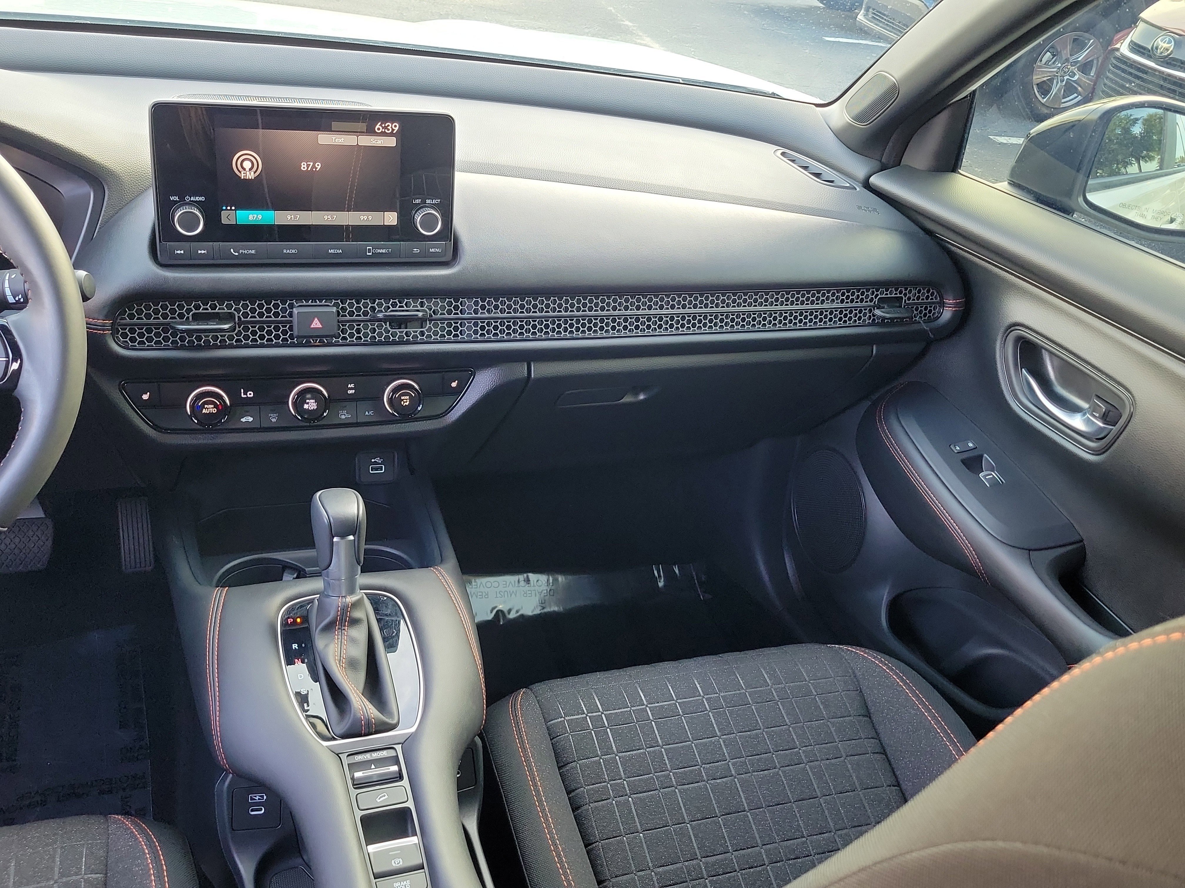 Used 2024 Honda HR-V Sport image 14