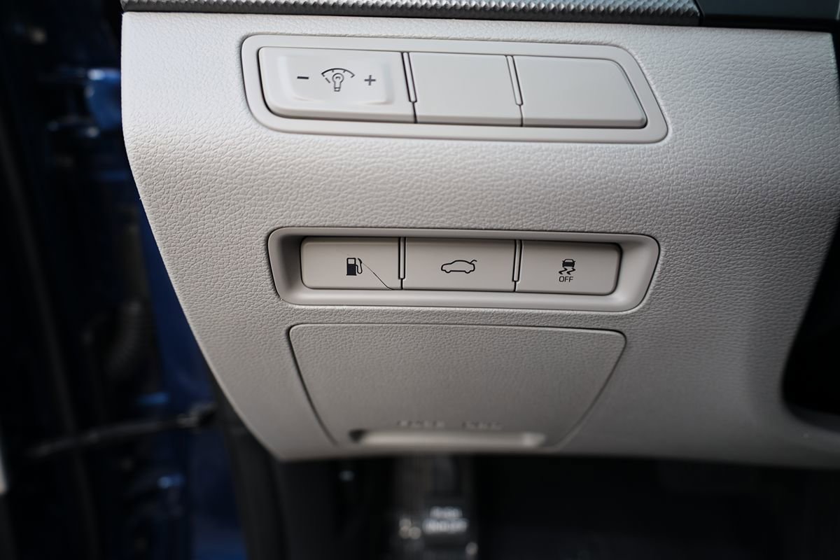 Used 2017 Hyundai Sonata SE w/ Cargo Package FWD image 19