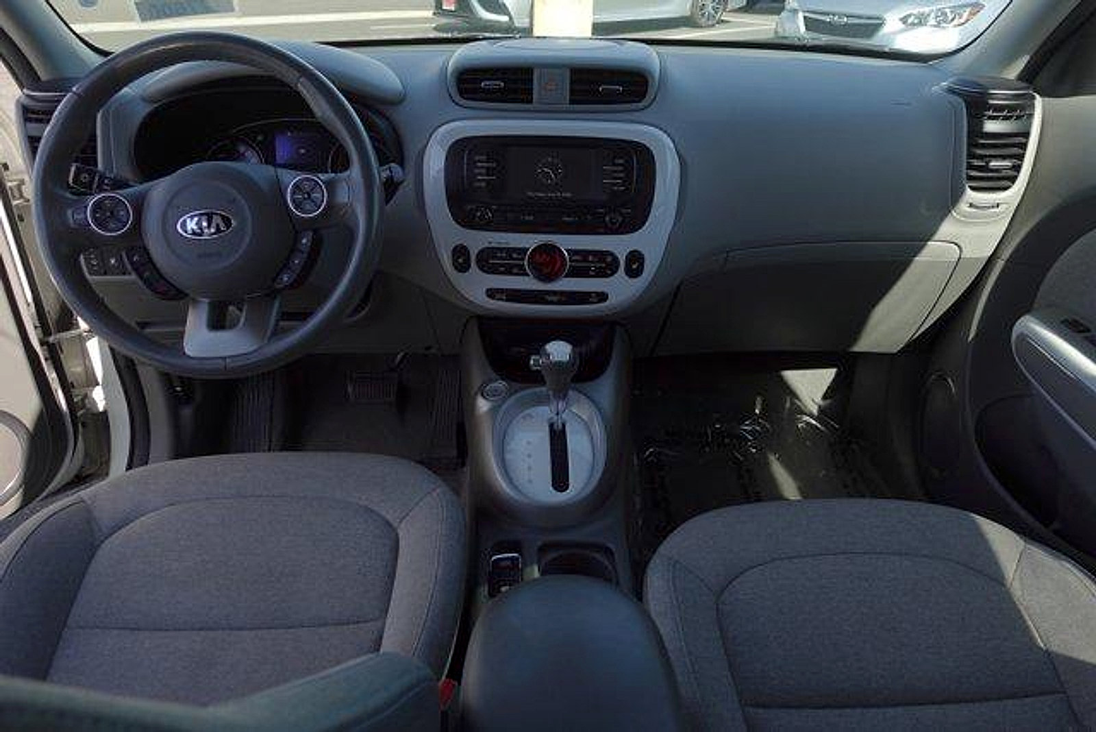 Used 2017 Kia Soul EV-e FWD image 27