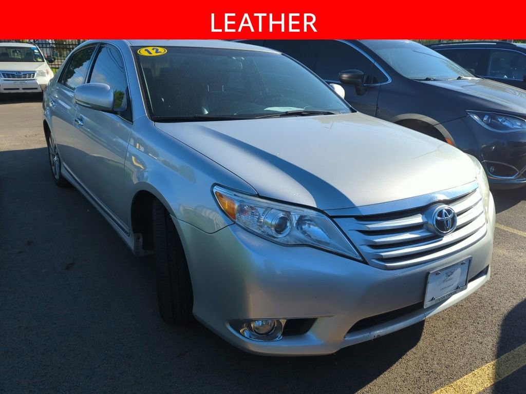 Used 2012 Toyota Avalon Limited image 3