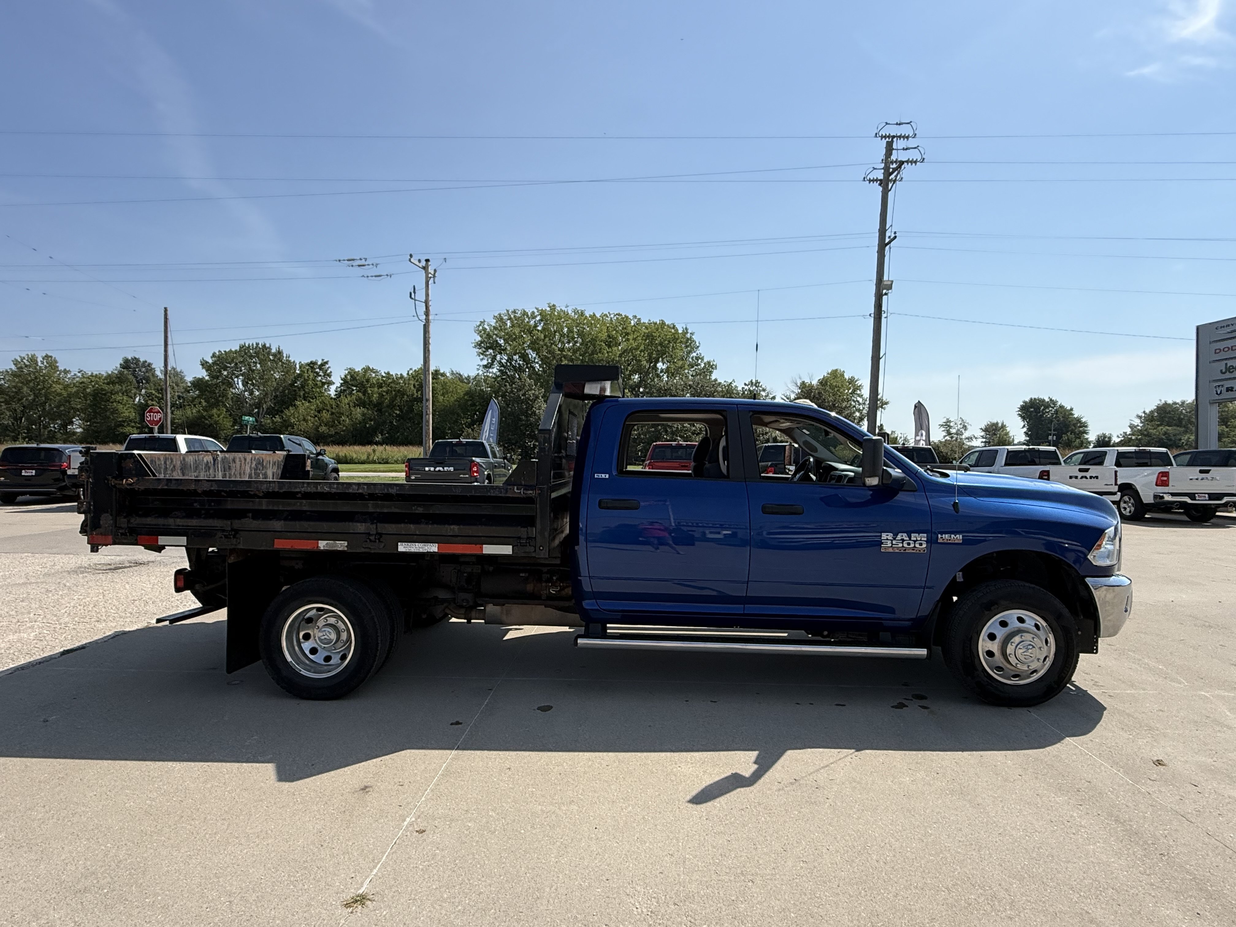 Used 2016 RAM 3500 SLT w/ Quick Order Package 27G SLT AWD/4WD image 6