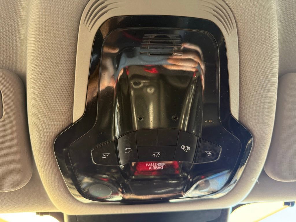 Used 2017 Alfa Romeo Giulia image 29