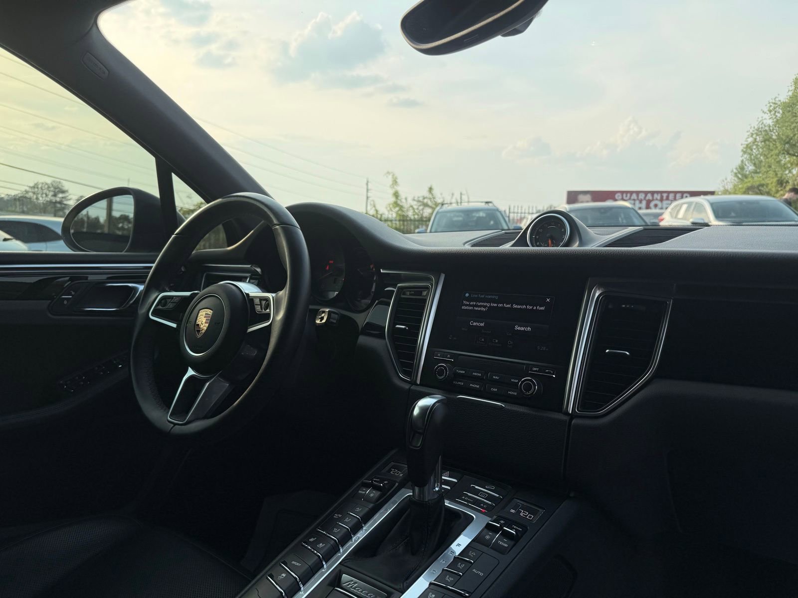 Used 2017 Porsche Macan S image 34