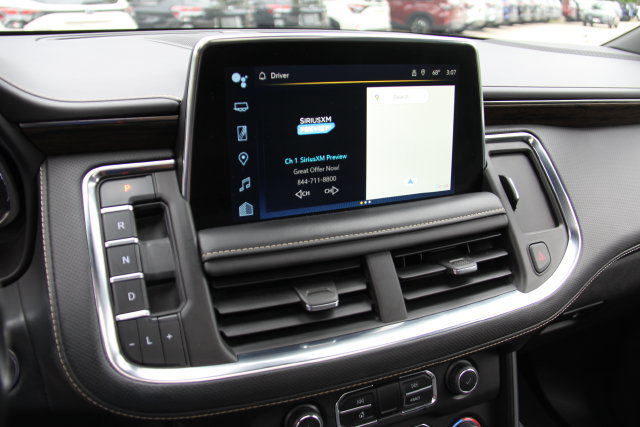 Used 2023 Chevrolet Suburban Premier AWD/4WD image 28