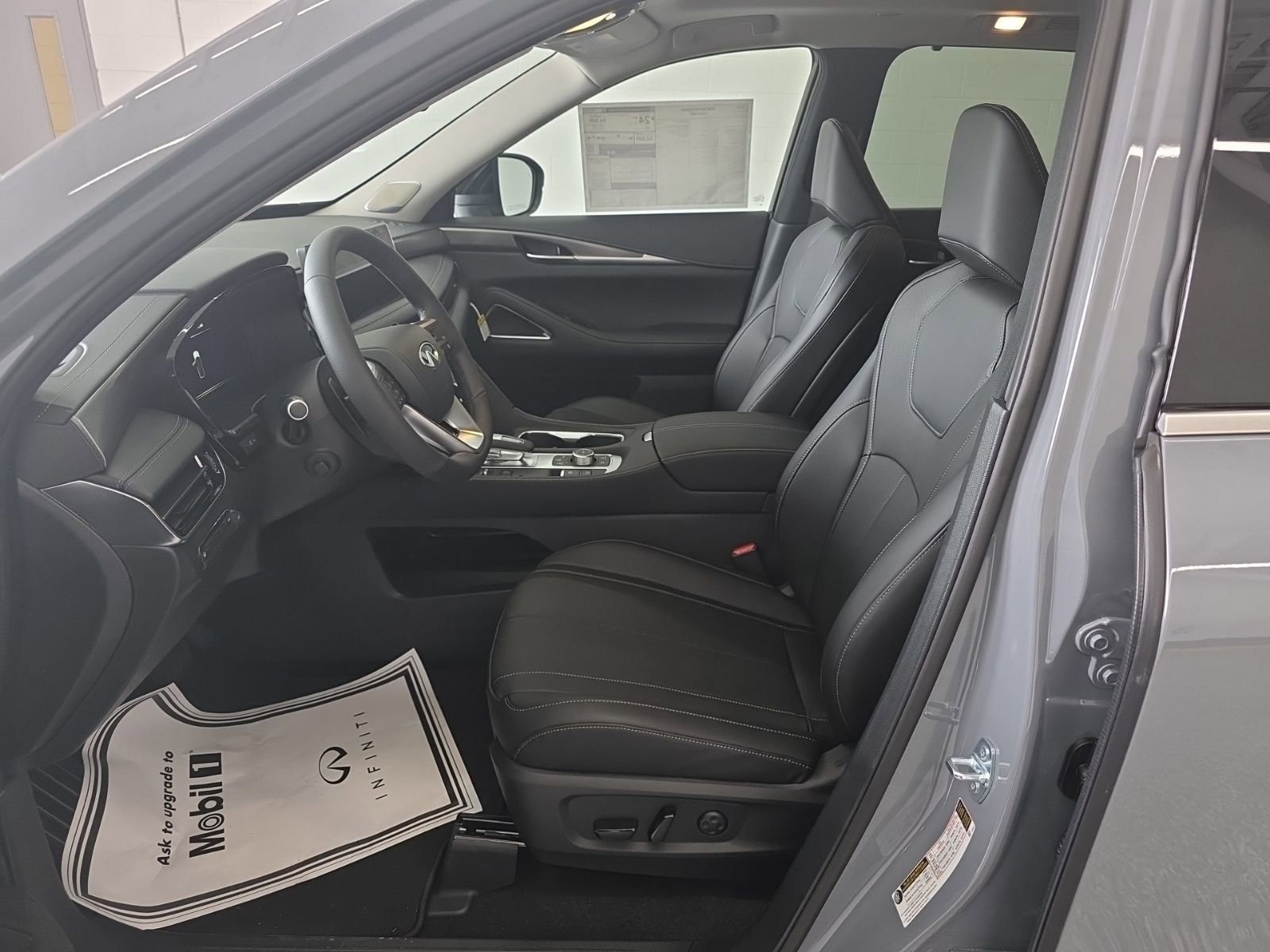 New 2026 INFINITI QX60 Luxe w/ Cargo Package AWD/4WD image 30