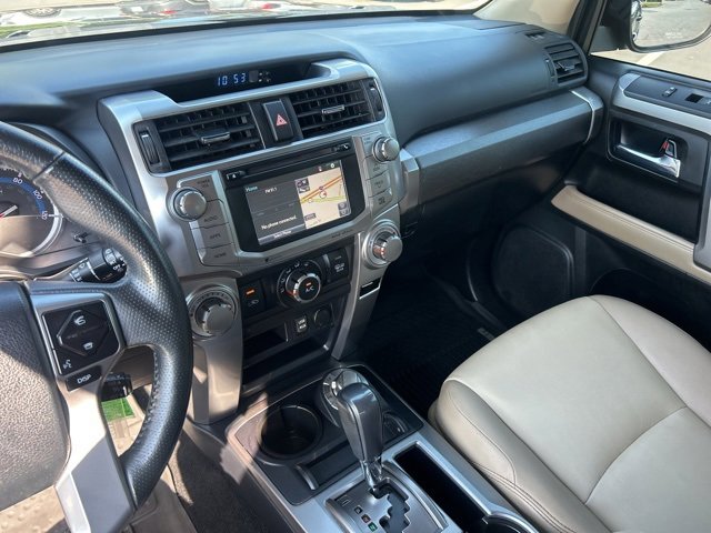 Used 2016 Toyota 4Runner SR5 Premium image 30