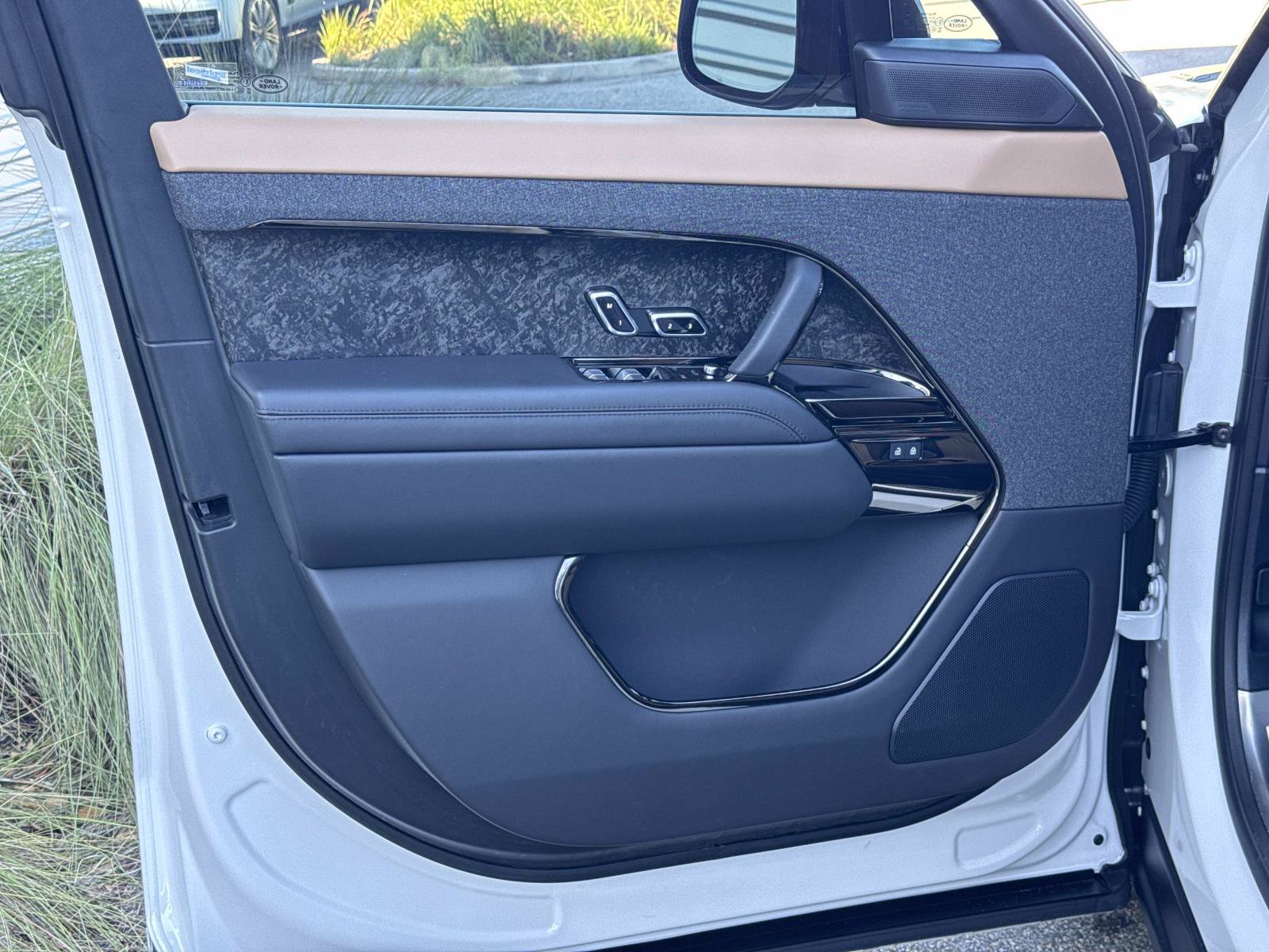 Certified 2026 Land Rover Range Rover Sport Autobiography AWD/4WD image 19