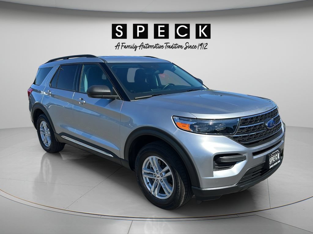 Used 2022 Ford Explorer XLT AWD/4WD image 7