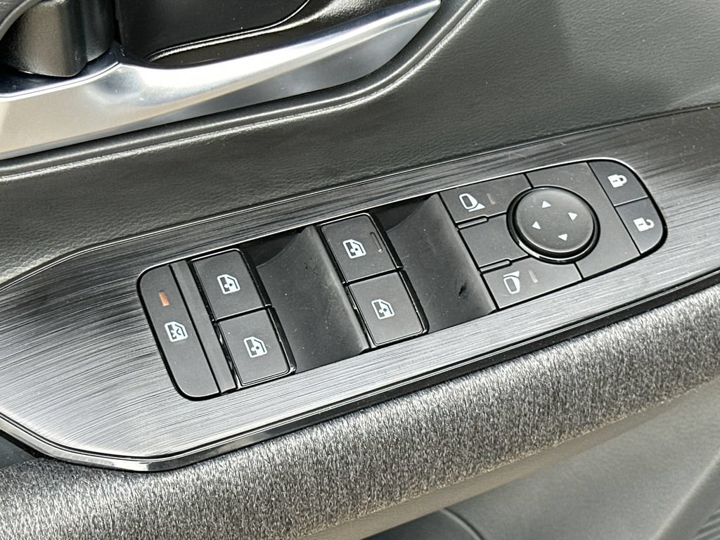 New 2026 Nissan Kicks SV w/ Cold Weather Package AWD/4WD image 8