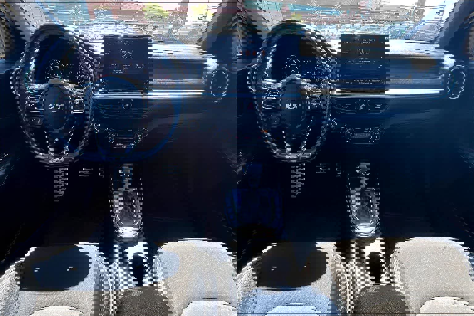 Certified 2022 Kia Forte GT-Line image 10