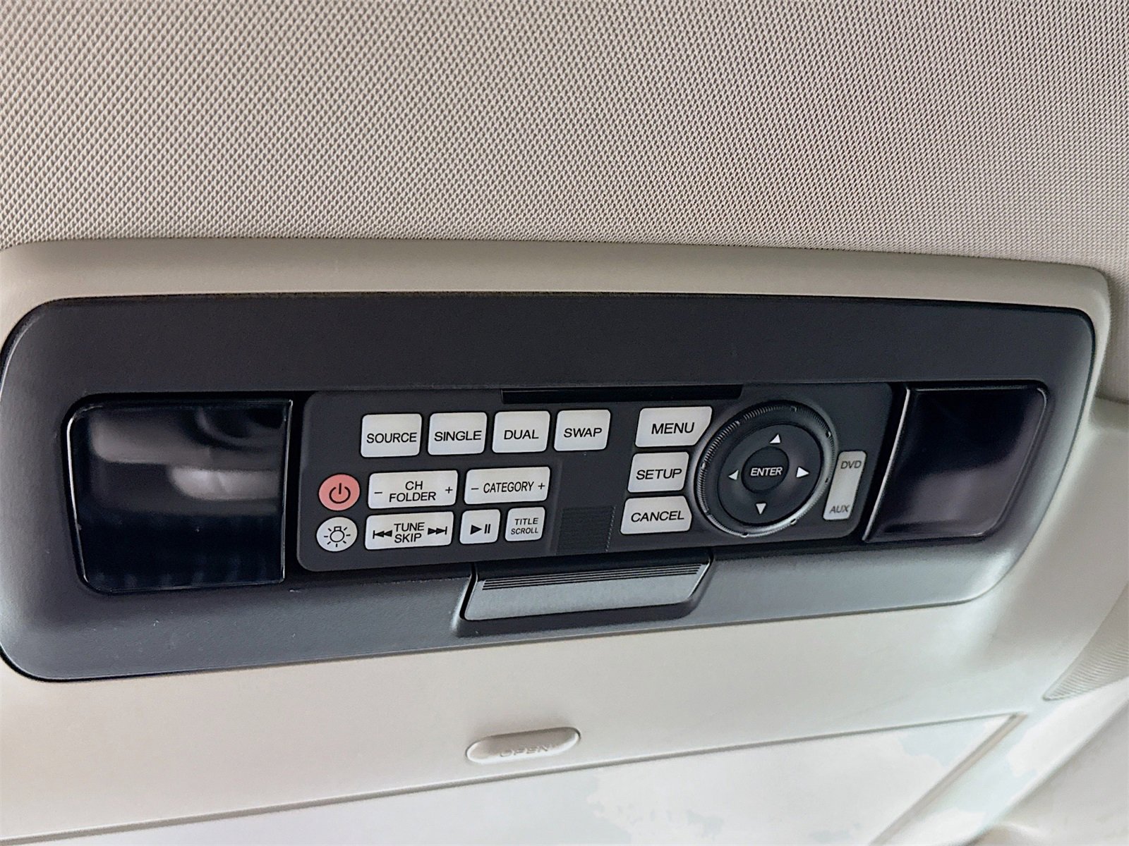 Used 2012 Honda Odyssey Touring Elite image 24