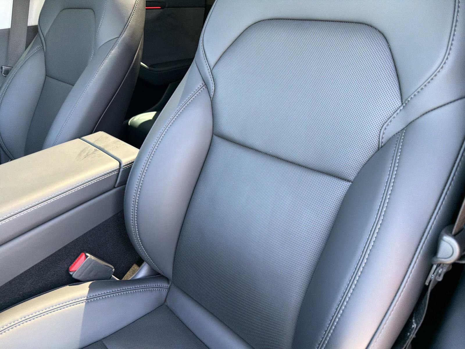 Used 2026 Tesla Model Y AWD image 19