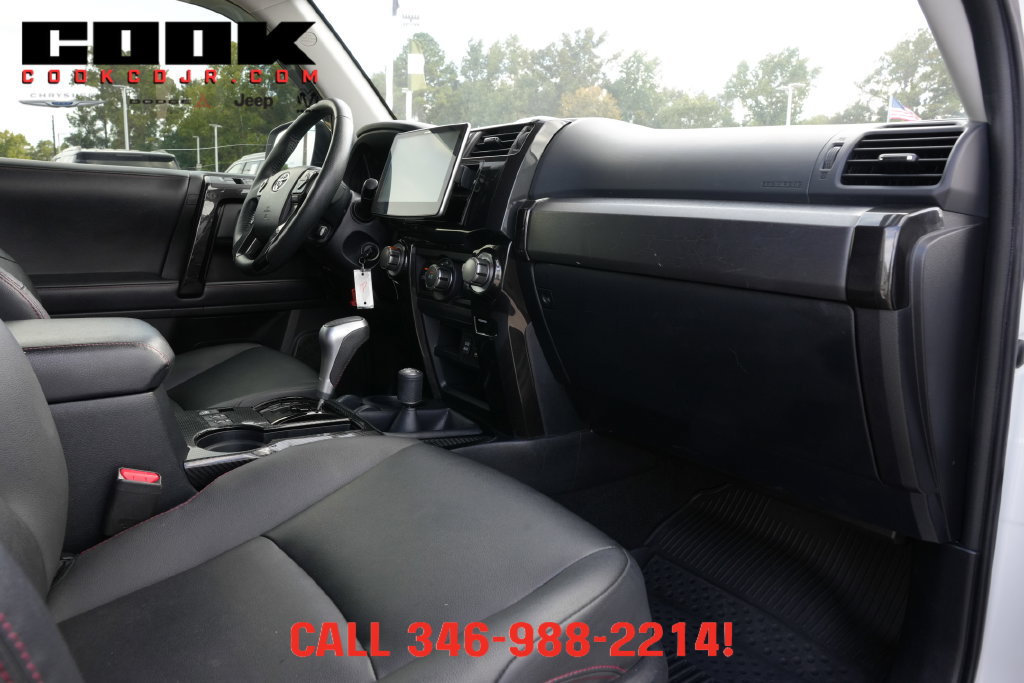 Used 2019 Toyota 4Runner TRD Off-Road Premium AWD/4WD image 25