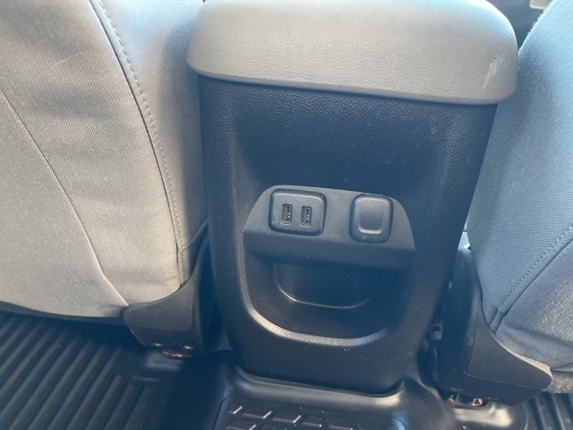 Used 2016 Chevrolet Colorado LT w/ Safety Package image 26