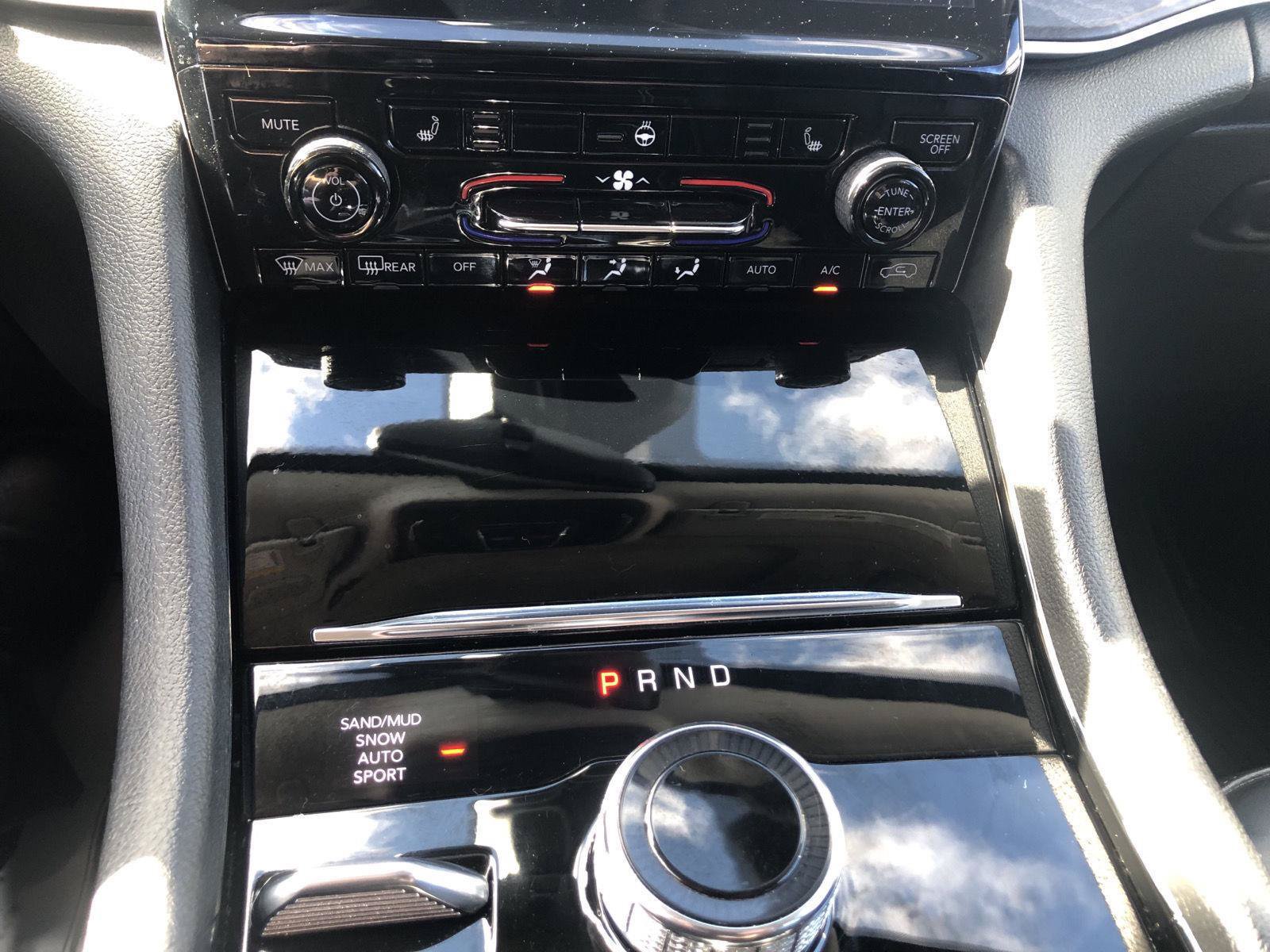 Used 2022 Jeep Grand Cherokee Limited AWD/4WD image 32