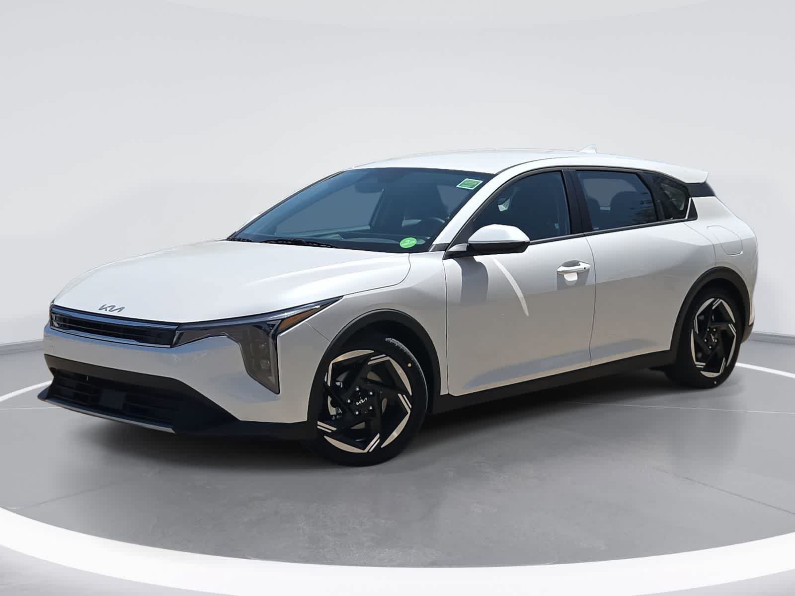 New 2026 Kia K4 EX