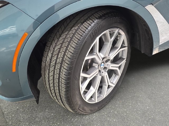 Certified 2025 BMW X7 xDrive40i w/ Premium Package AWD/4WD image 27