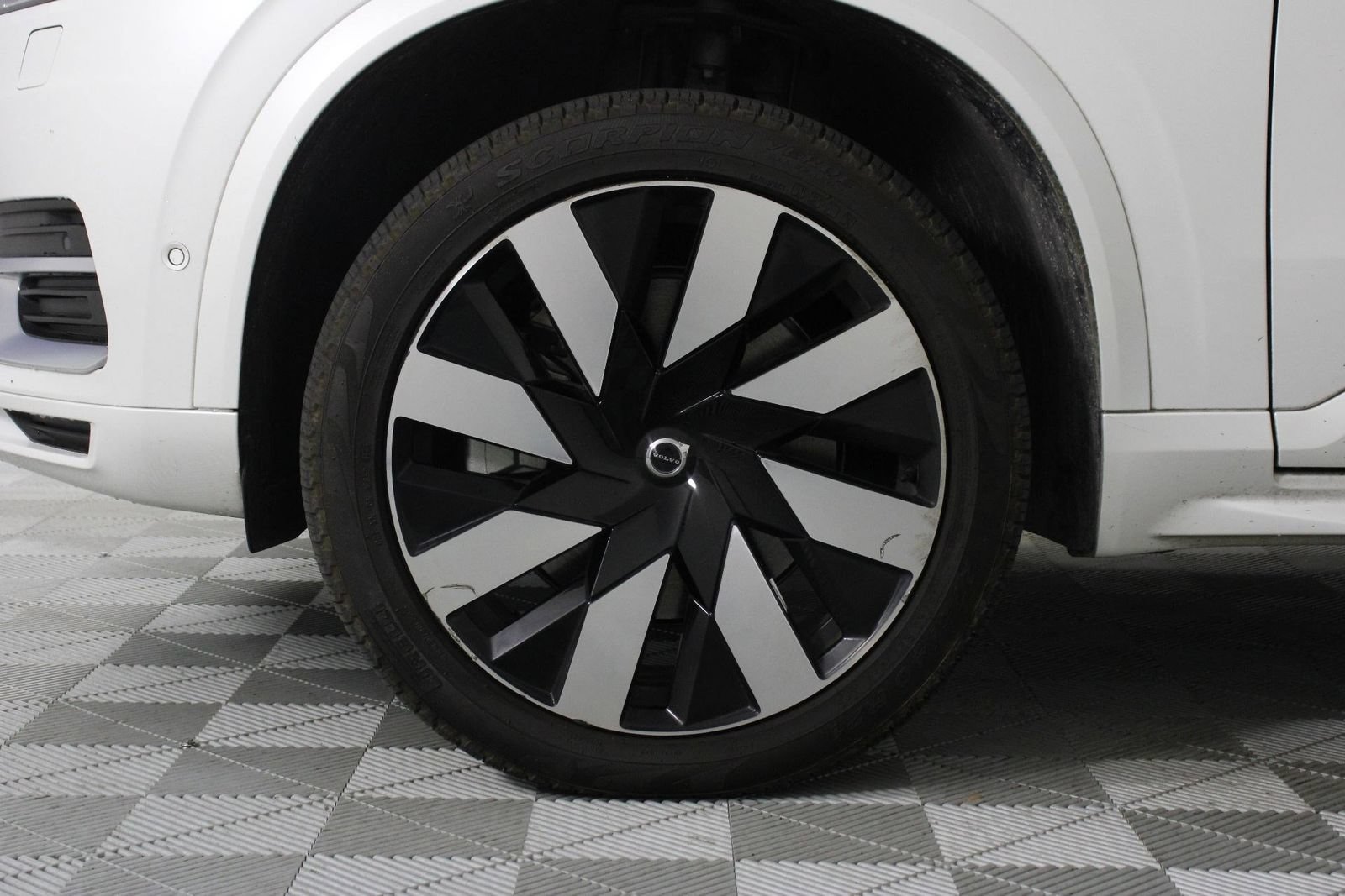 Used 2023 Volvo XC90 T8 Ultimate AWD/4WD image 28