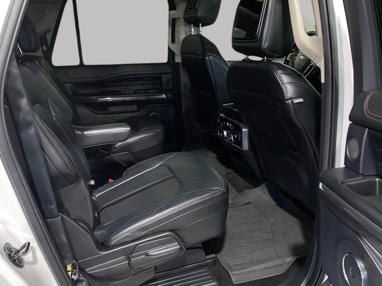 Used 2020 Ford Expedition Max Platinum image 32