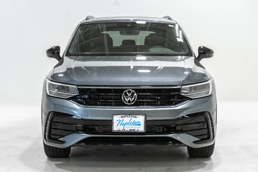 Used 2023 Volkswagen Tiguan SE R-Line AWD/4WD image 5