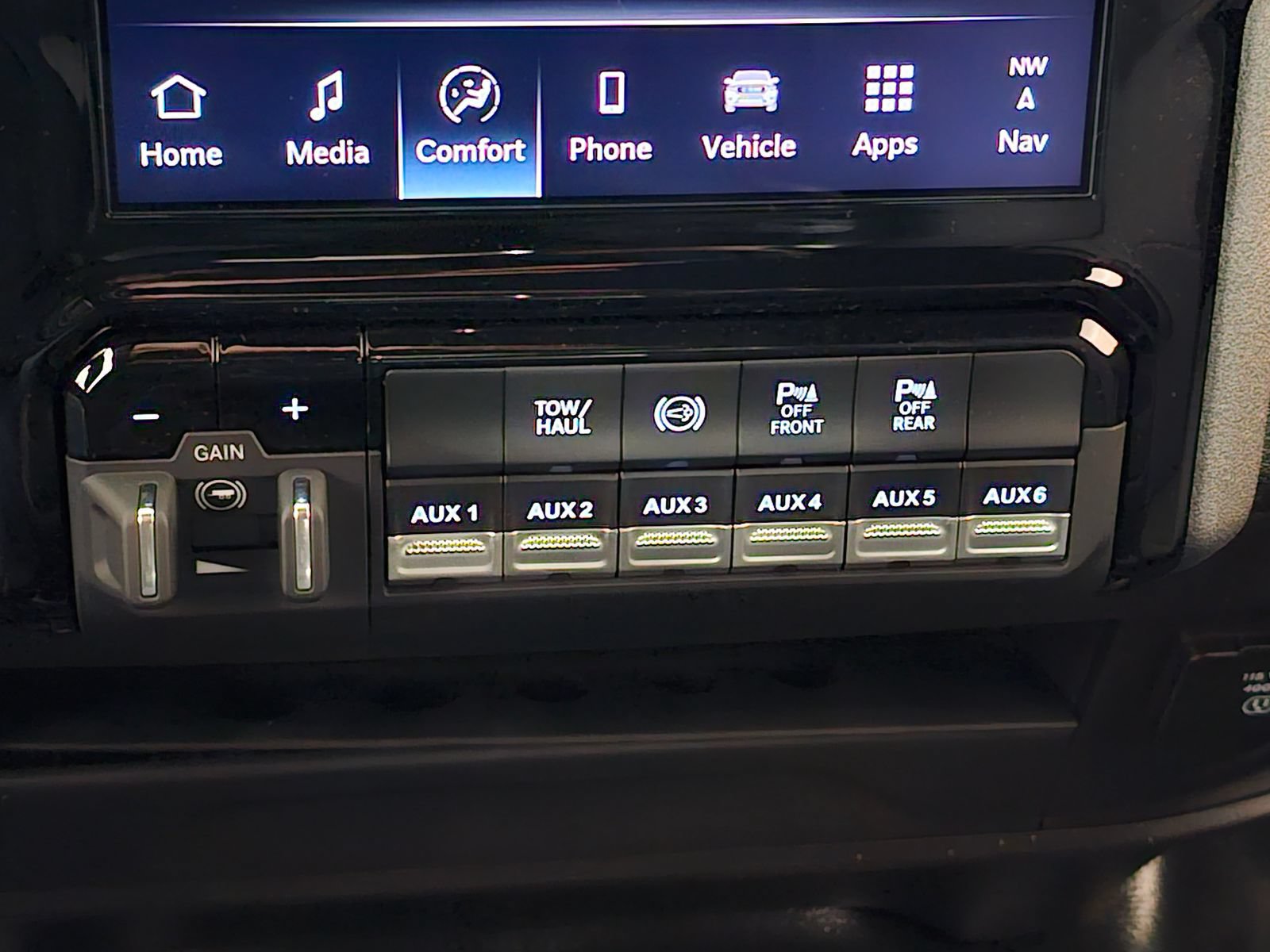 New 2026 RAM 3500 Tradesman AWD/4WD image 15
