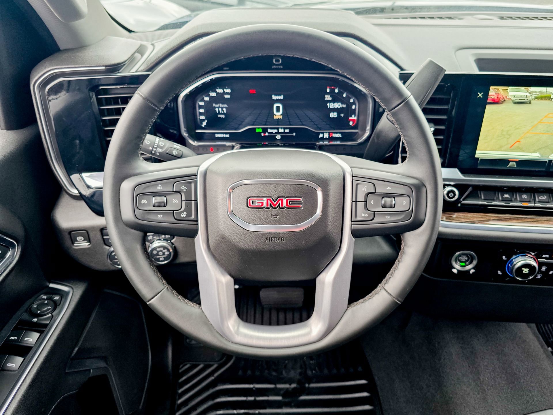 Used 2024 GMC Sierra 1500 Elevation image 30