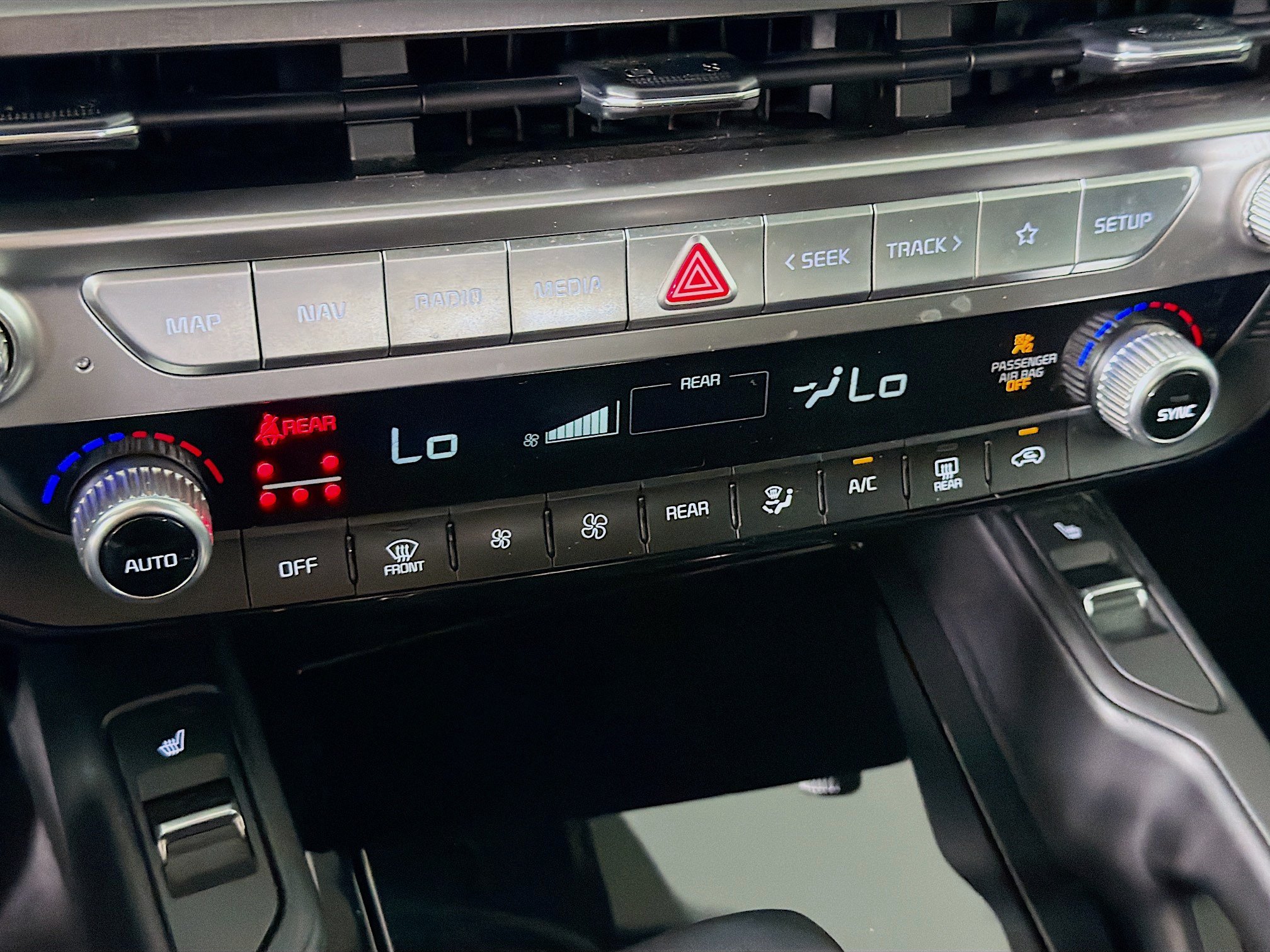 Used 2025 Kia Telluride S FWD image 24