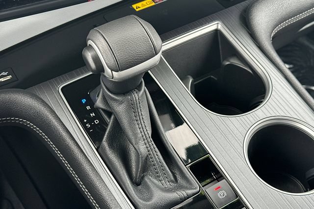 Certified 2026 Toyota Sienna XLE FWD image 27