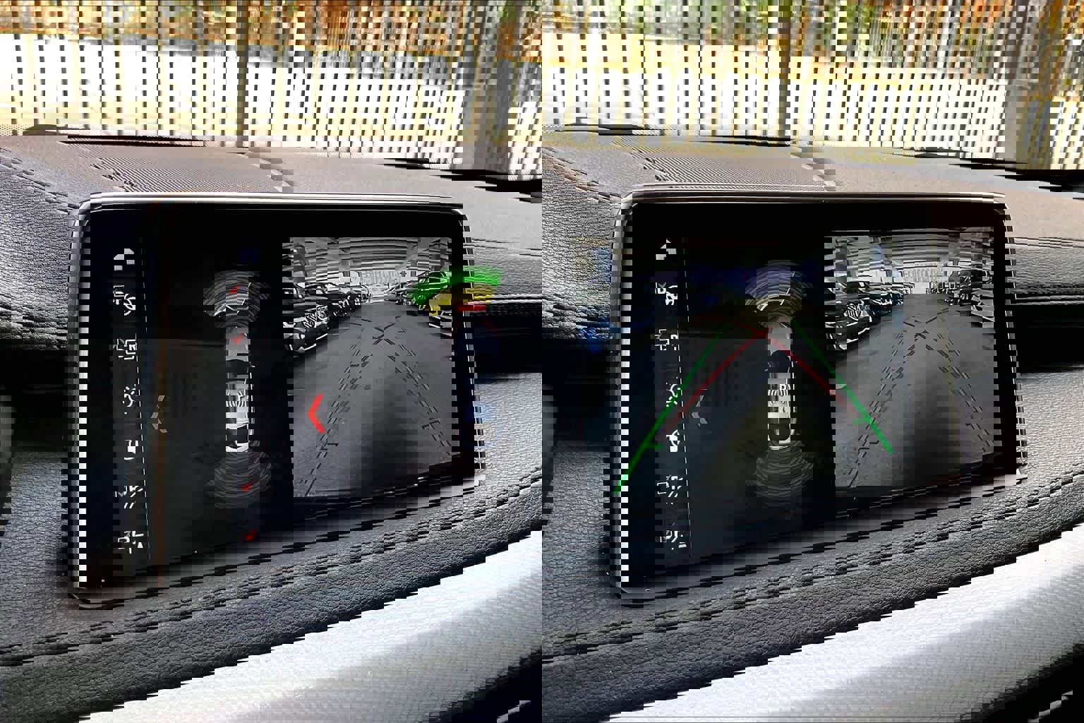 Used 2018 BMW X6 xDrive35i w/ M Sport Package image 26