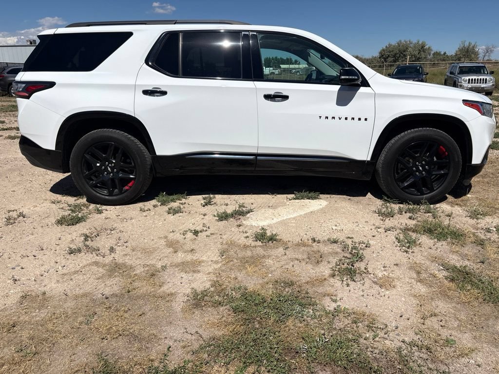 Used 2019 Chevrolet Traverse Premier w/ Redline Edition AWD/4WD image 6