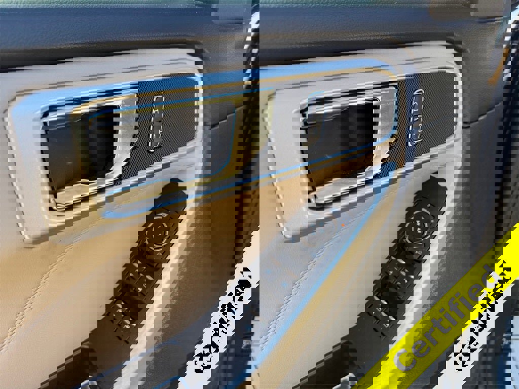 Used 2020 Ford Explorer XLT w/ Equipment Group 202A image 19