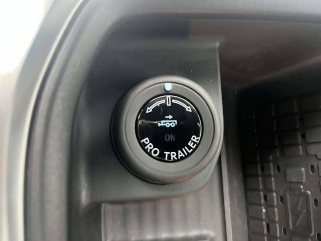 Used 2025 Ford Expedition Platinum w/ Stealth Performance Package AWD/4WD image 32