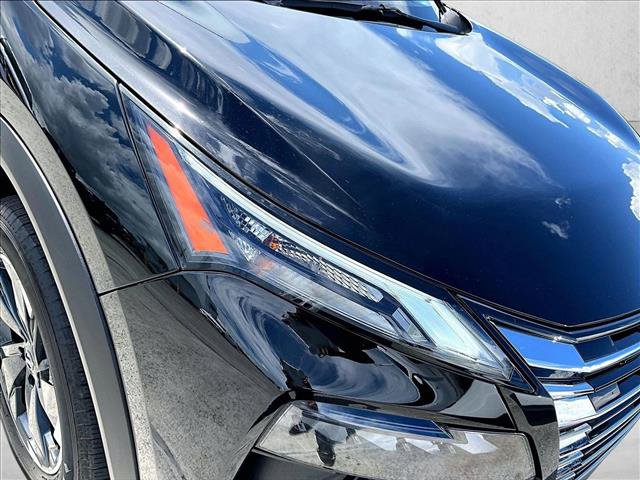 Used 2025 Nissan Rogue SV AWD/4WD image 30
