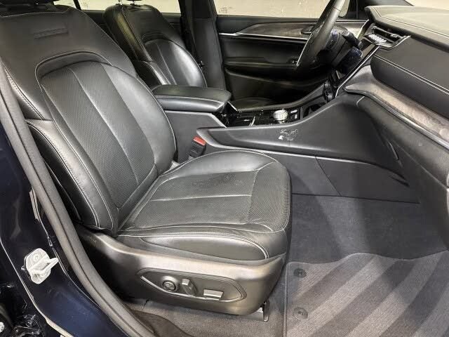 Used 2023 Jeep Grand Cherokee L Overland AWD/4WD image 56