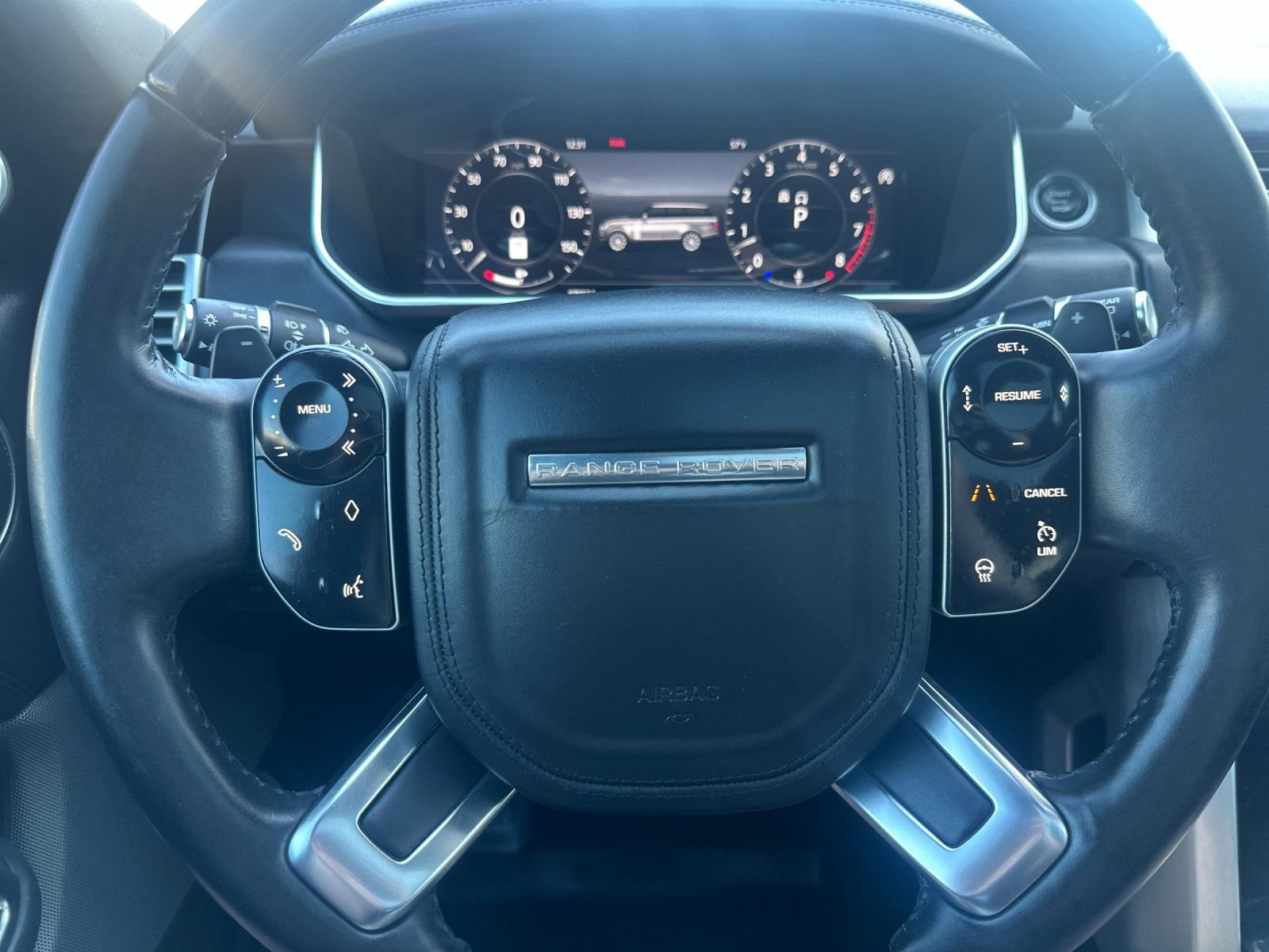 Used 2020 Land Rover Range Rover HSE image 26