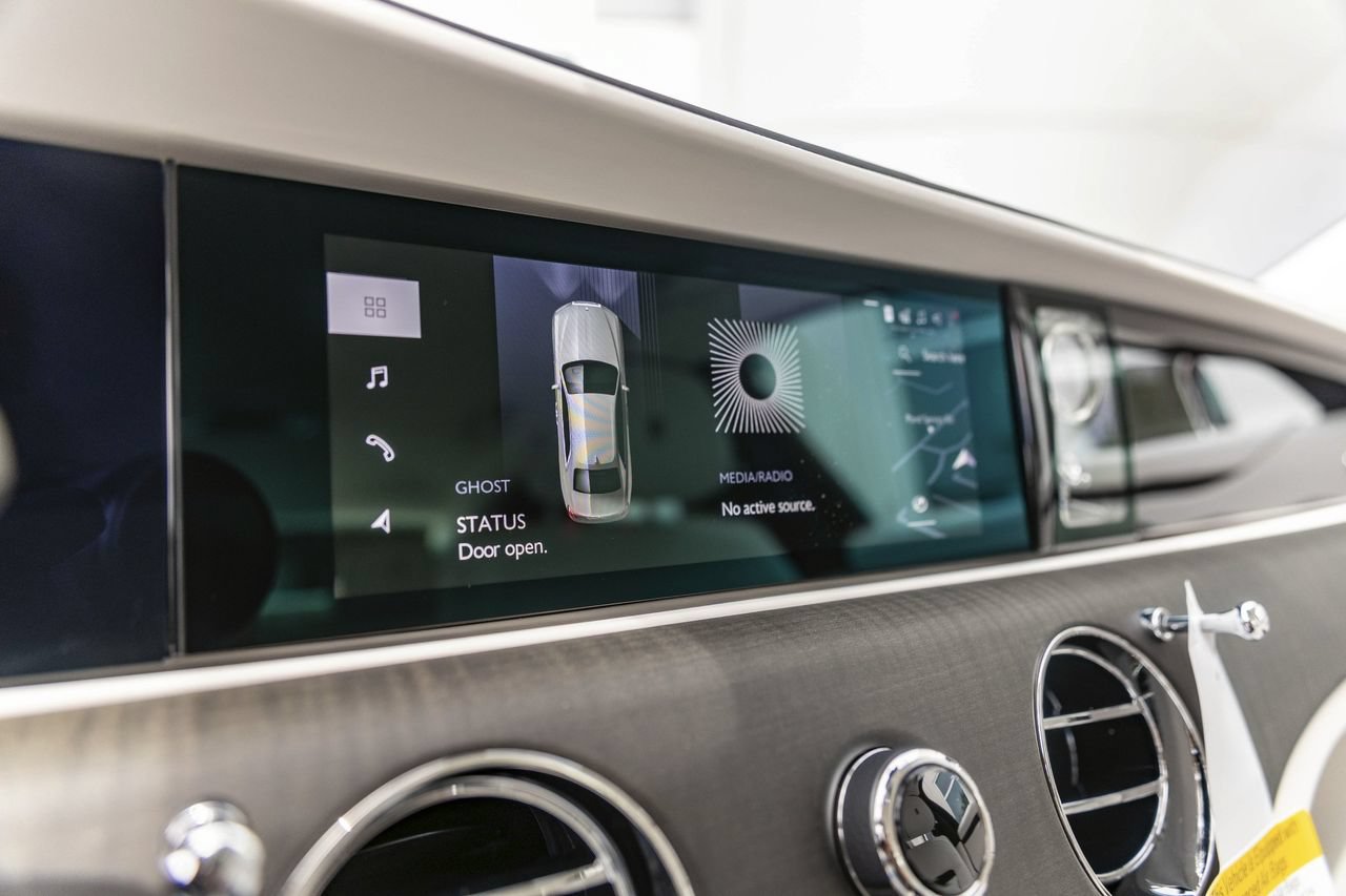New 2026 Rolls-Royce Ghost AWD/4WD image 37