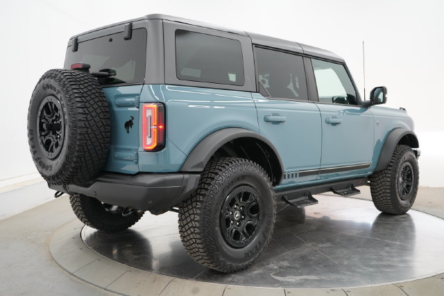 Used 2021 Ford Bronco First Edition AWD/4WD image 7