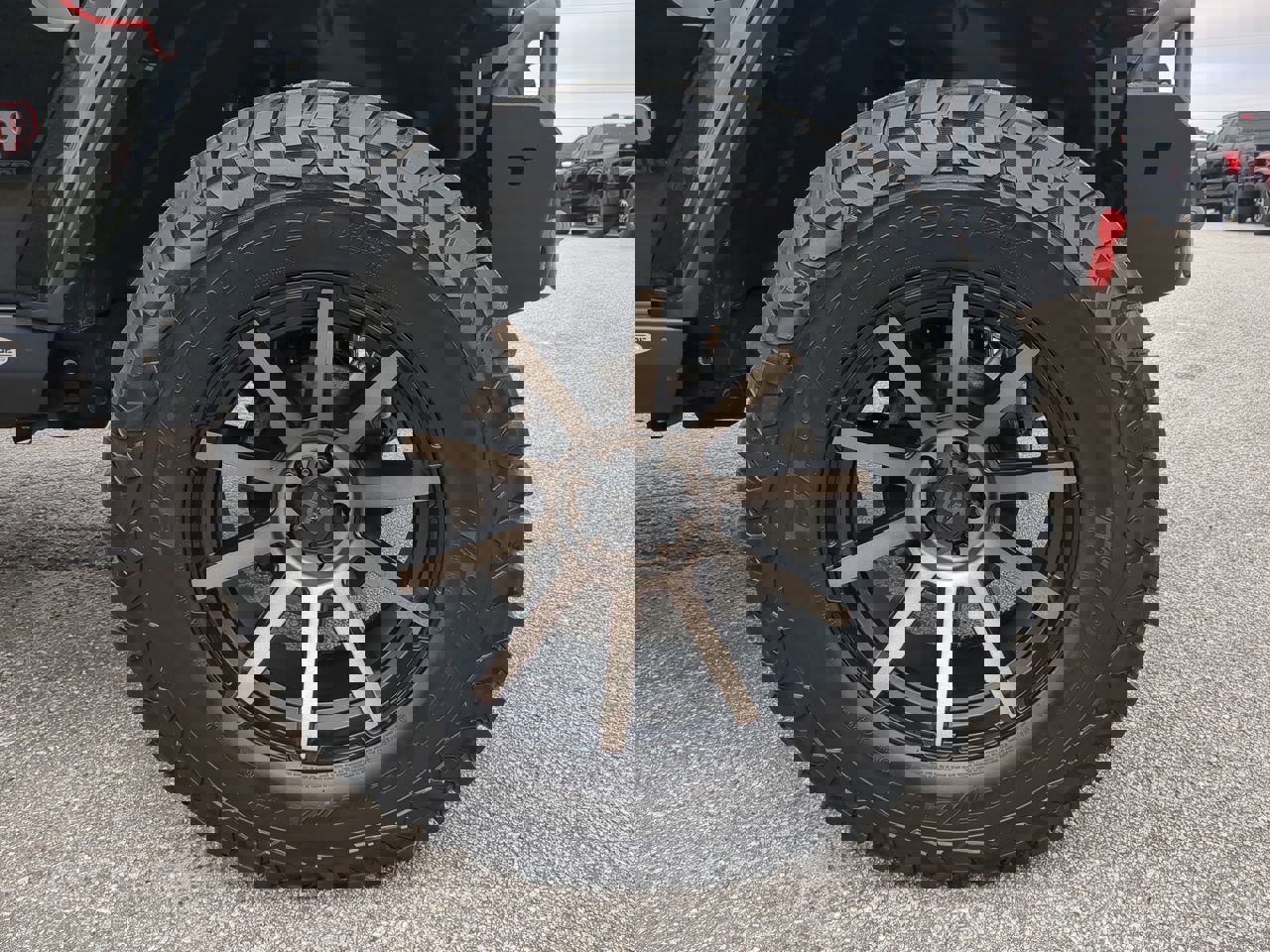 Used 2023 Jeep Gladiator Rubicon w/ Cold Weather Group image 9