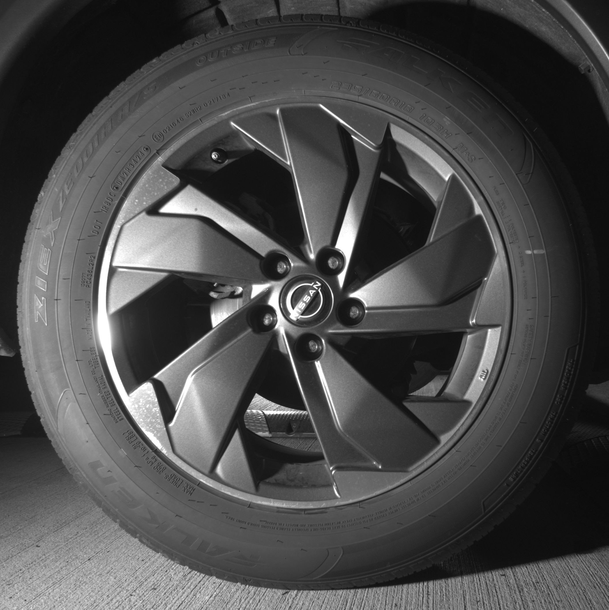 Used 2025 Nissan Rogue SV FWD image 15