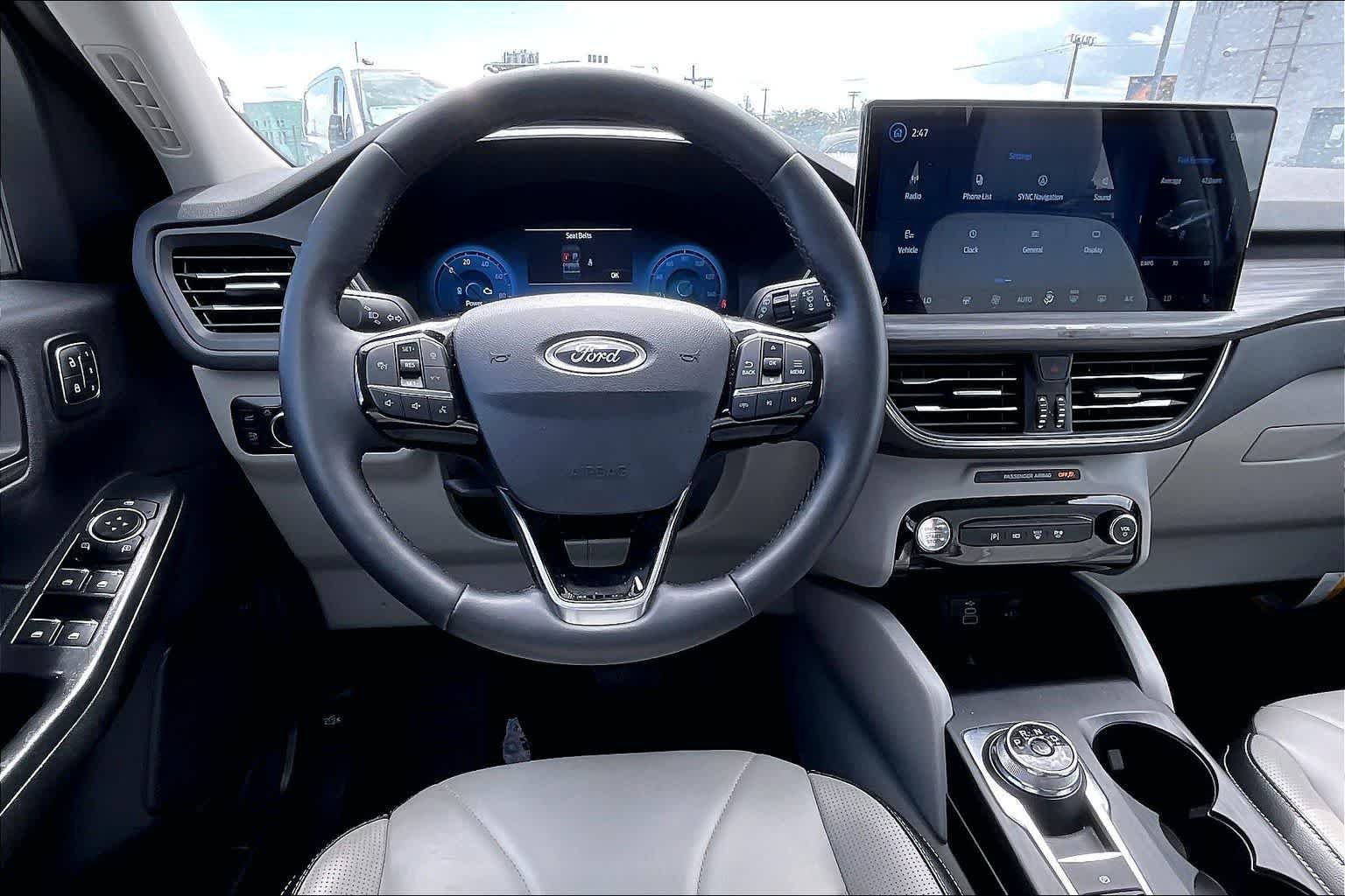 Used 2025 Ford Escape SE w/ PHEV Premium Package FWD image 14